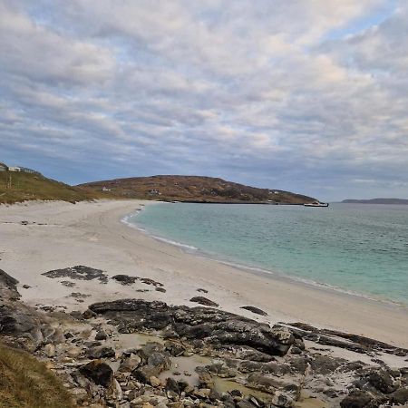 Loch An Eilean Pod Isle Of South Uist Villa Pollachara Exterior foto