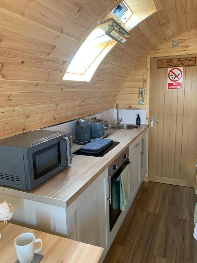 Loch An Eilean Pod Isle Of South Uist Villa Pollachara Exterior foto