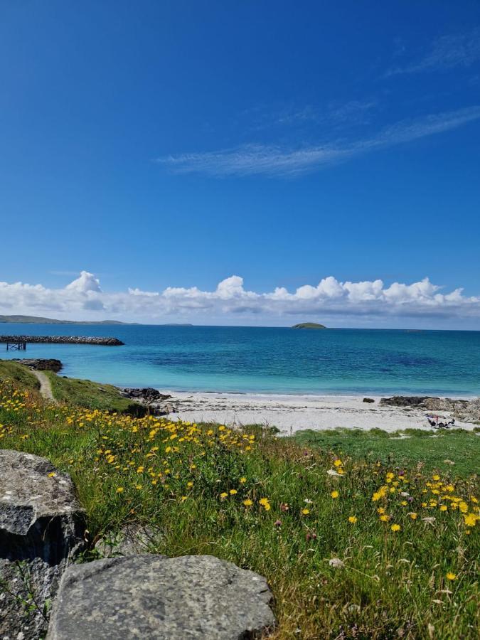 Loch An Eilean Pod Isle Of South Uist Villa Pollachara Exterior foto
